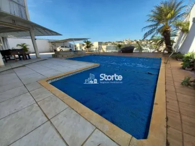 Casa com 5 Quartos à venda, 830m² no Vigilato Pereira, Uberlândia
