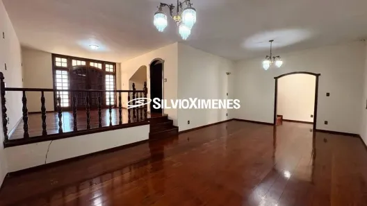 Casa com 4 Quartos para alugar, 453m² no São Luiz, Belo Horizonte