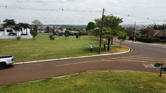 Lote/Terreno à venda, 1042m² no Jardim Tarobá, Cambé