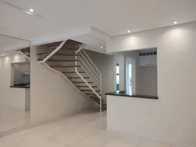 Casa de Condomínio com 3 Quartos para alugar, 120m² no Demarchi, São Bernardo do Campo