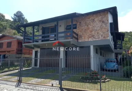 Casa com 3 Quartos à venda, 219m² no Viaduto, Igrejinha