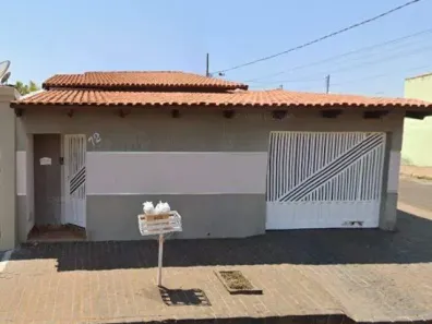 Casa com 3 Quartos à venda, 220m² no Jardim Brasília, Uberlândia