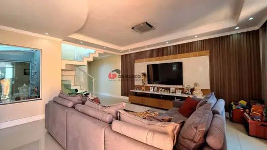 Sobrado com 3 Quartos à venda, 242m² no Parque das Nações, Santo André