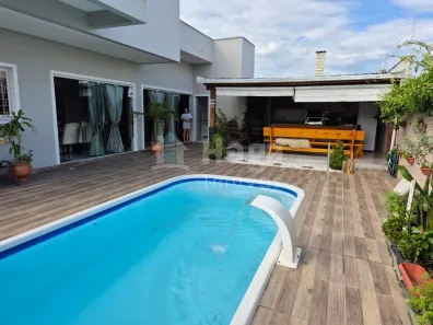 Casa com 4 Quartos à venda, 282m² no , Tijucas
