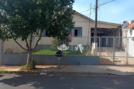 Casa com 3 Quartos à venda, 198m² no Santos Dumont, Londrina