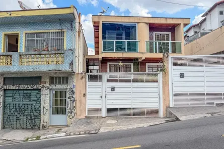 Sobrado com 4 Quartos à venda, 206m² no Moinho Velho, São Paulo