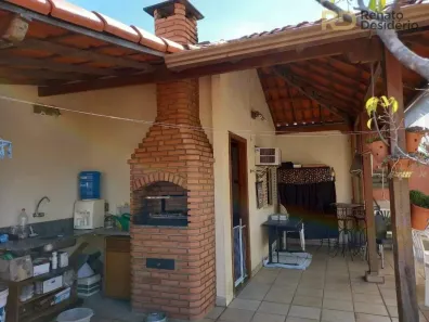 Casa com 5 Quartos à venda, 253m² no Esplanada, Belo Horizonte