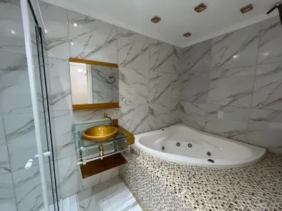 Casa de Condomínio com 2 Quartos para alugar, 103m² no Uberaba, Curitiba