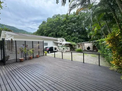 Casa com 3 Quartos à venda, 163m² no Itacorubi, Florianópolis