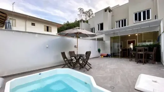 Casa com 3 Quartos à venda, 178m² no Azambuja, Brusque