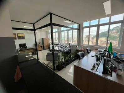Sala Comercial à venda, 150m² no Centro, Santos
