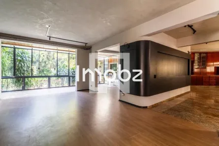 Casa com 6 Quartos à venda, 900m² no Jardim das Bandeiras, São Paulo
