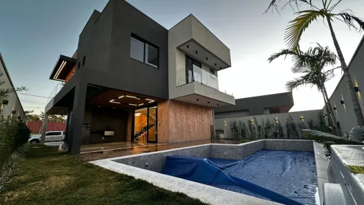 Sobrado com 3 Quartos à venda, 255m² no Jardins Barcelona, Senador Canedo