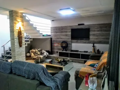 Sobrado com 3 Quartos à venda, 268m² no Rudge Ramos, São Bernardo do Campo