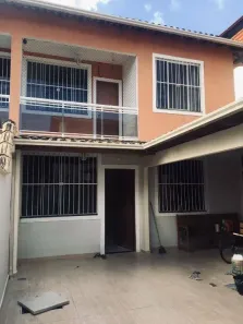 Casa com 3 Quartos à venda, 125m² no Jardim Mariléa, Rio das Ostras