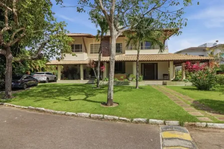 Casa de Condomínio com 4 Quartos à venda, 359m² no Busca Vida (Abrantes), Camaçari