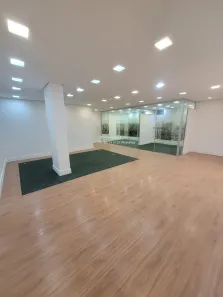 Sala Comercial à venda, 550m² no Sussuarana, Salvador