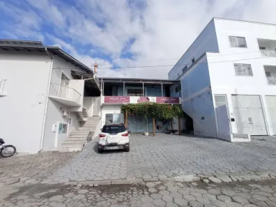 Casa com 2 Quartos para alugar, 240m² no Ponte do Imaruim, Palhoça