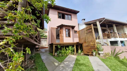 Casa com 1 Quarto para alugar, 140m² no Praia da Ferrugem, Garopaba