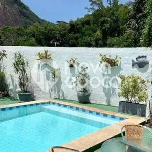 Casa com 9 Quartos à venda, 600m² no Laranjeiras, Rio de Janeiro