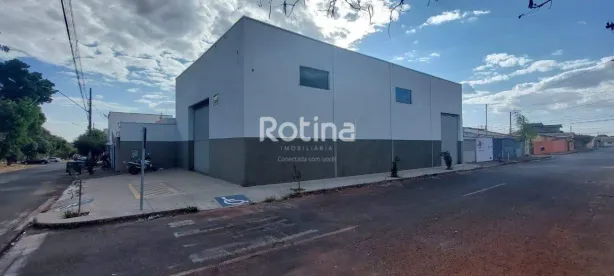 Galpão/Depósito/Armazém para alugar, 300m² no Planalto, Uberlândia