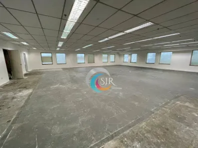 Sala Comercial para alugar, 304m² no Vila Olímpia, São Paulo
