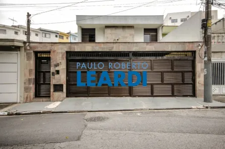 Sobrado com 5 Quartos à venda, 300m² no Parque Maria Domitila, São Paulo
