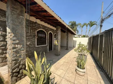 Casa com 6 Quartos para alugar, 176m² no Canaã, Sete Lagoas