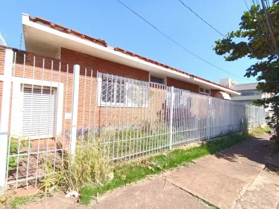 Casa com 3 Quartos para alugar, 450m² no Jardim Sumaré, Ribeirão Preto