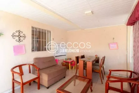 Casa com 3 Quartos à venda, 138m² no Planalto, Belo Horizonte