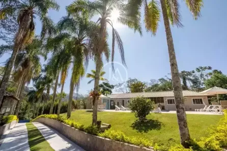 Casa com 9 Quartos à venda, 670m² no Itaipava, Petrópolis