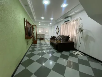 Sobrado com 4 Quartos à venda, 260m² no Vila Cascatinha, São Vicente