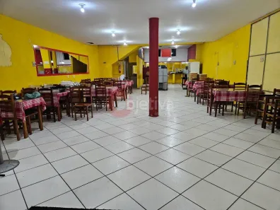 Sala Comercial para alugar, 168m² no Centro, Cabo Frio