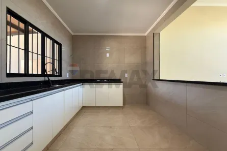 Casa com 3 Quartos à venda, 157m² no Lívia, Botucatu