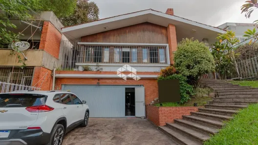 Imóvel Comercial à venda, 300m² no Três Figueiras, Porto Alegre