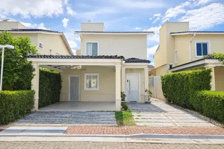 Casa de Condomínio com 4 Quartos à venda, 240m² no Guaribas, Eusébio