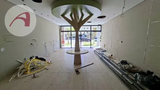 Ponto Comercial para alugar, 180m² no Jardim Londrina, São Paulo