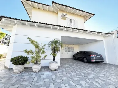 Casa com 4 Quartos à venda, 284m² no Campo Belo, Londrina