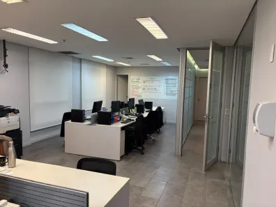 Sala Comercial à venda, 198m² no Vila Olímpia, São Paulo
