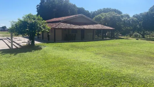Fazenda/Sítio com 3 Quartos à venda, 1500m² no Área Rural de Araguaína, Araguaína
