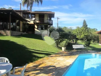 Casa de Condomínio com 3 Quartos à venda, 372m² no Cumbari, Mairiporã