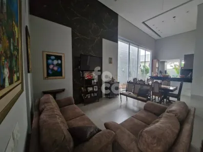 Casa de Condomínio com 3 Quartos à venda, 200m² no Shopping Park, Uberlândia