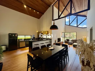 Casa de Condomínio com 3 Quartos à venda, 170m² no Centro, Nova Floresta