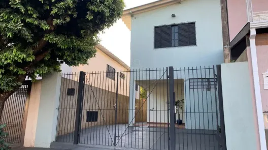 Sobrado com 3 Quartos à venda, 147m² no Centro, Araraquara