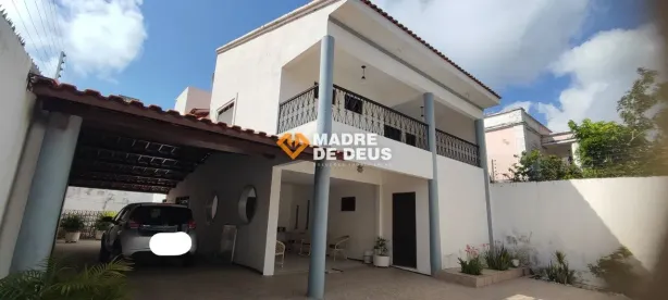 Casa com 3 Quartos à venda, 228m² no Cocó, Fortaleza