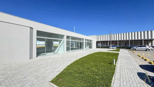 Ponto Comercial para alugar, 76m² no Kobrasol, São José