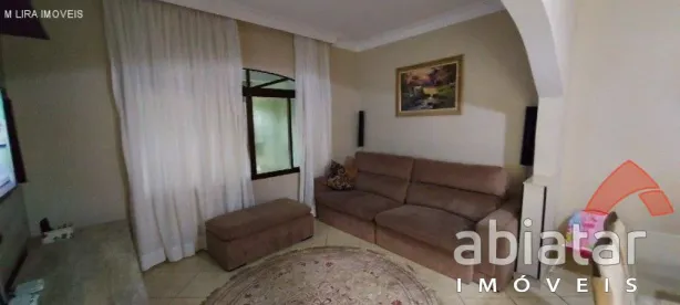 Sobrado com 4 Quartos à venda, 221m² no Parque Marabá, Taboão da Serra