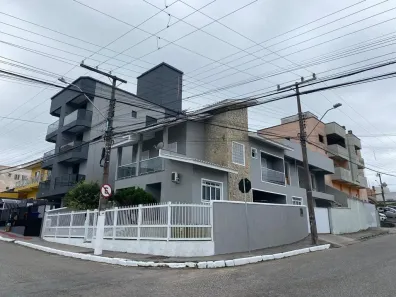 Casa com 3 Quartos à venda, 340m² no Serraria, São José