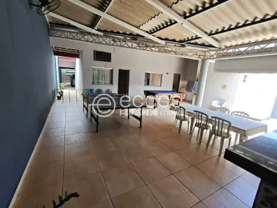 Casa com 3 Quartos à venda, 190m² no Jardim Ipanema, Uberlândia