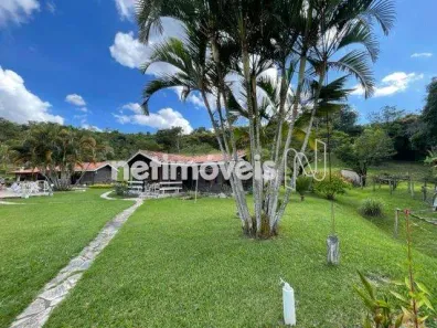 Fazenda/Sítio com 3 Quartos à venda, 393000m² no , Florestal